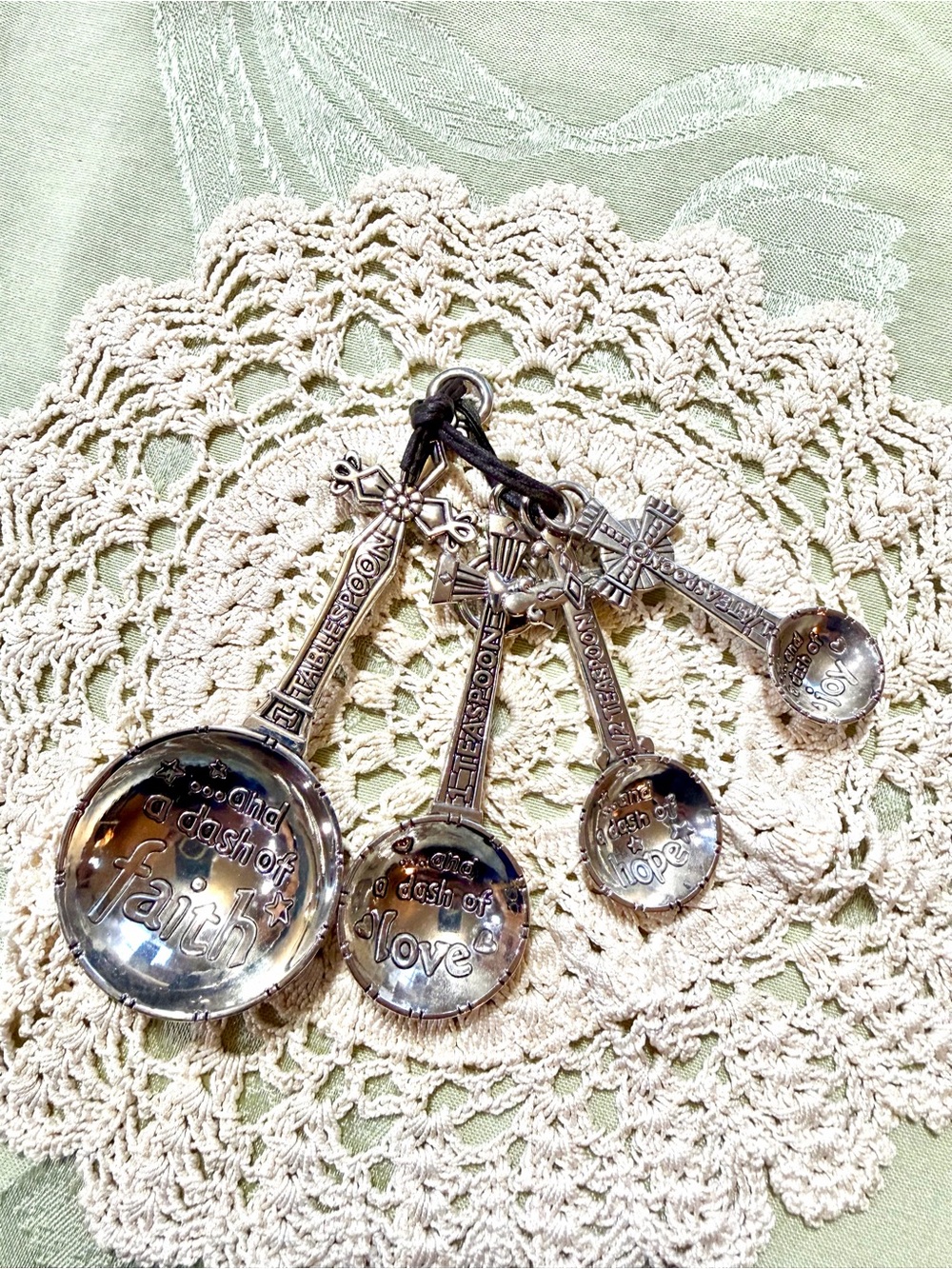 GANZ A Dash of Faith Love Hope Joy Measuring Spoon Set